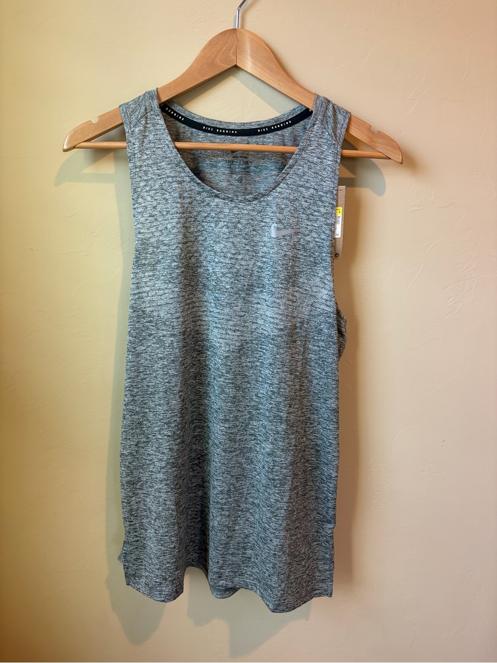 Nike Running Dri-FIT Tank Top Men’s S Lightweight Heather Gray NWT activewear